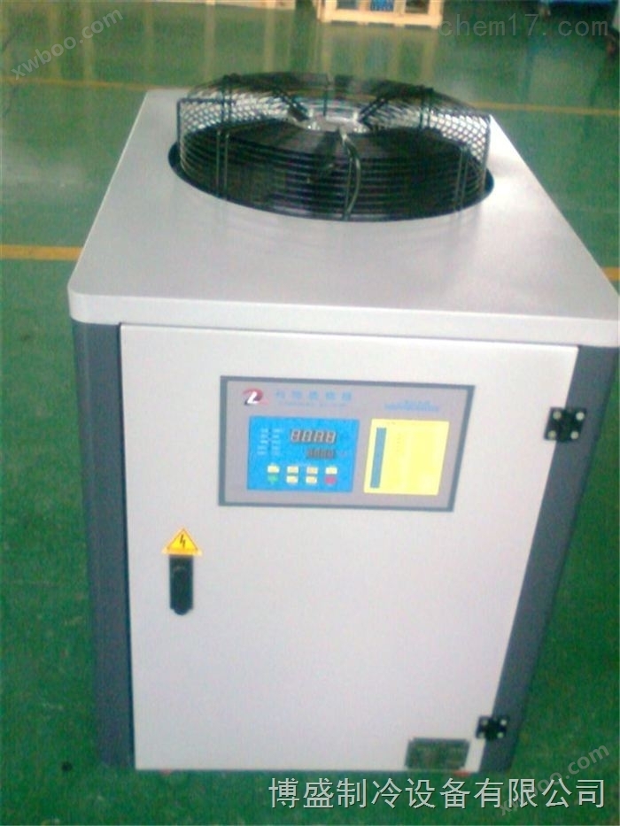 北京冷水机厂家，北京工业冷水机，螺杆式工业冷水机